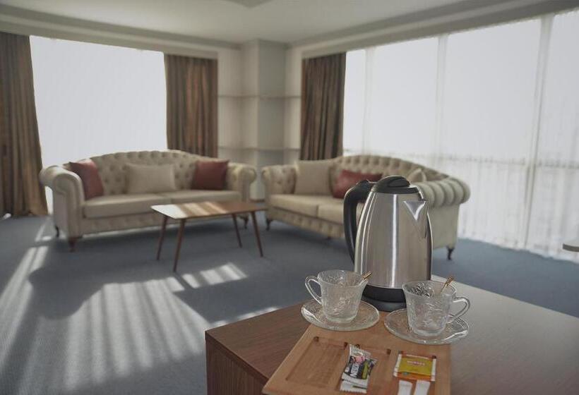 اتاق لوکس, Tevetoglu