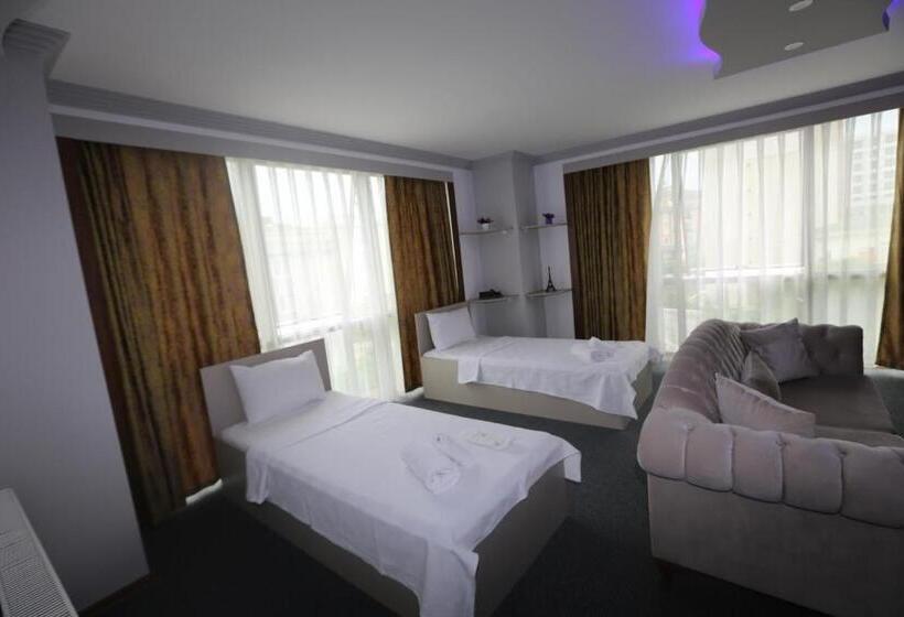 اتاق لوکس سه تخته, Tevetoglu