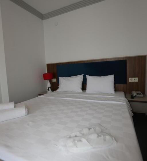 اتاق لوکس, Tevetoglu