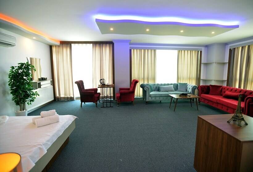 اتاق لوکس, Tevetoglu