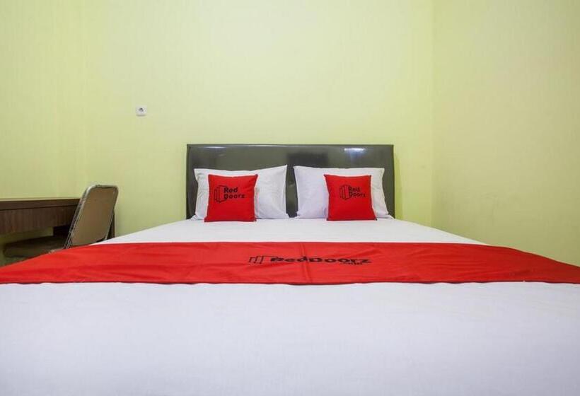 标准间, Reddoorz Near Petra University 2