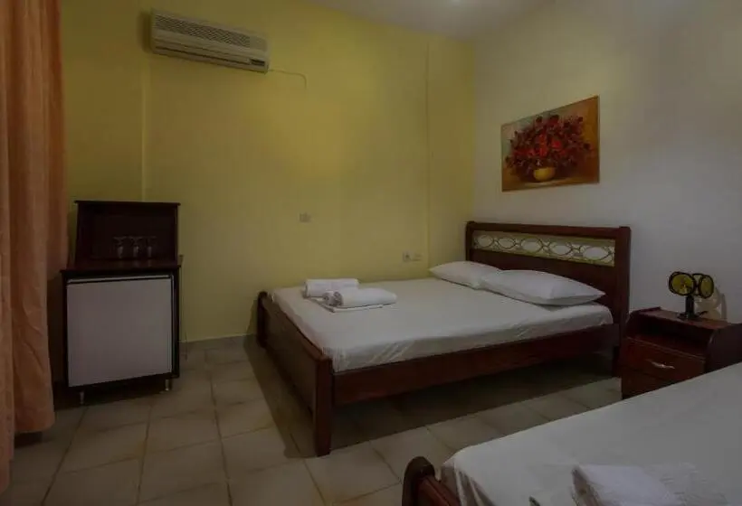 Chambre Triple Standard Vue Mer, Stefani