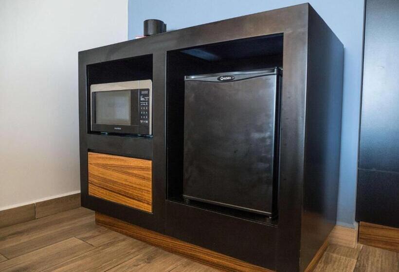 جناح سرير كينج, Sawari