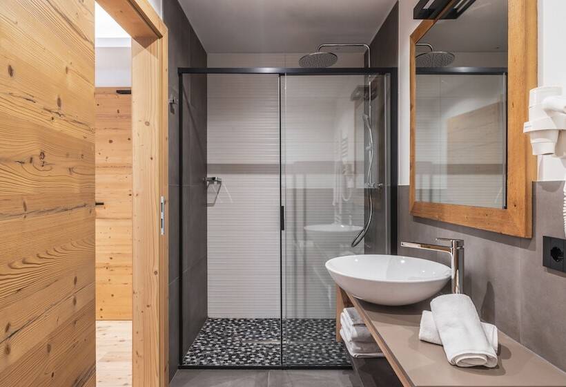 高级大房间, Ai Spiazzi