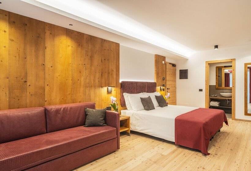 高级大房间, Ai Spiazzi