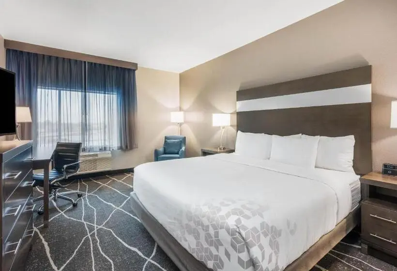 Standard-huone King-vuode, La Quinta Inn And Suites By Wyndham Houston Spring South