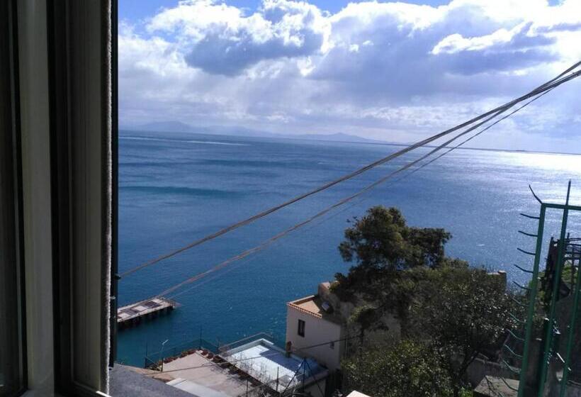 Standardowy pokój trzyosobowy z zewnętrzną łazienką, Filù Rooms Paradise Tower