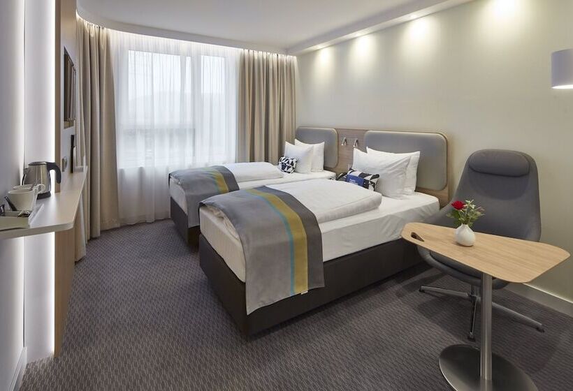 Номер Стандарт, Holiday Inn Express   Merzig, An Ihg