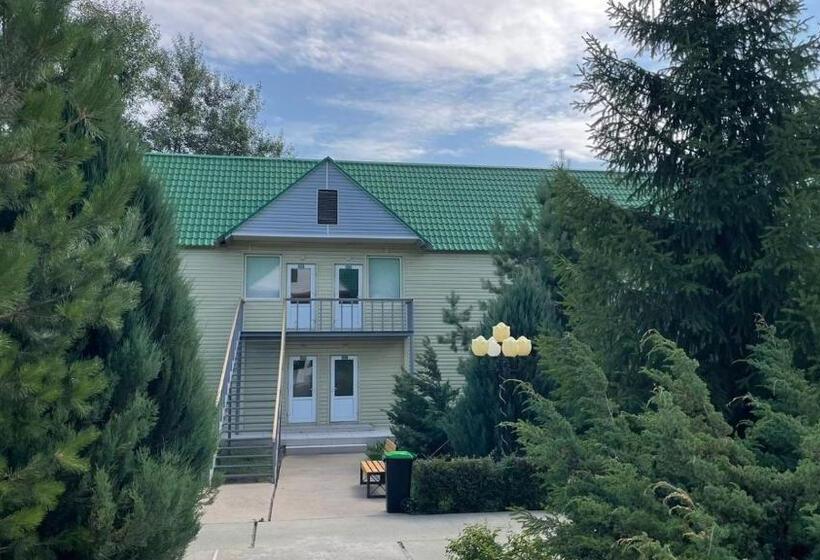 اتاق سوپریور خانوادگی, Park Hotel Uralsk