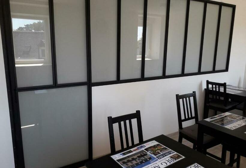 Номер Deluxe, Letard Murielle