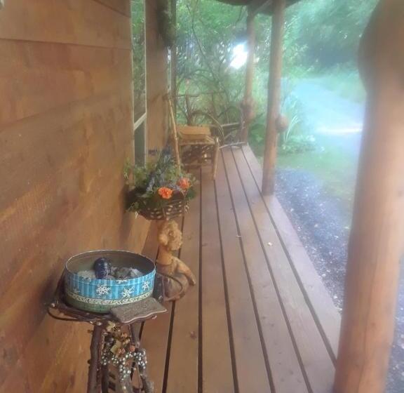 جناح مطلّ علي الحديقة, Alaska's Northland Inn