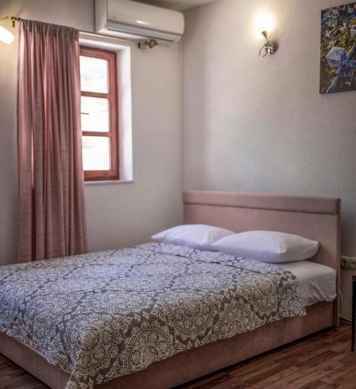 آپارتمان 1 خوابه, Guesthouse Check In