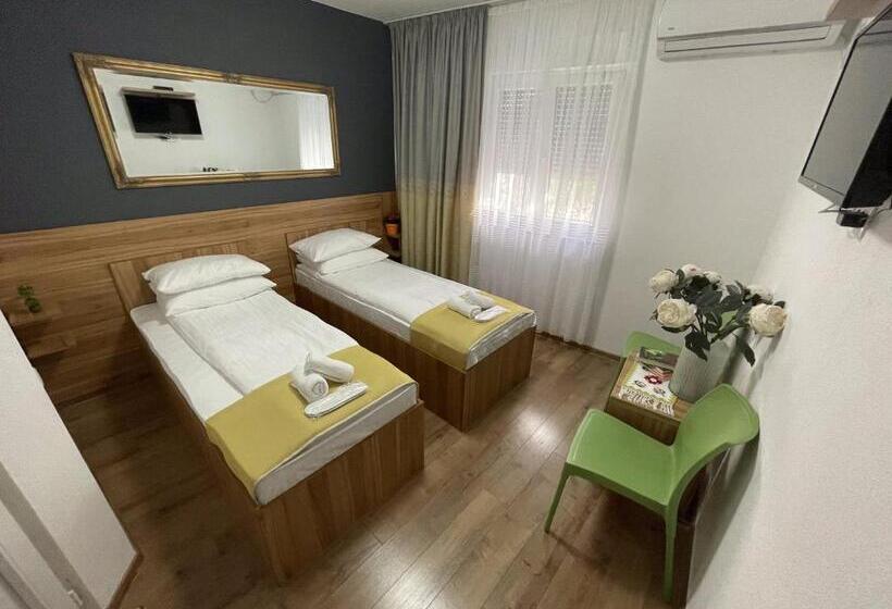 اتاق استاندارد, Guesthouse Check In