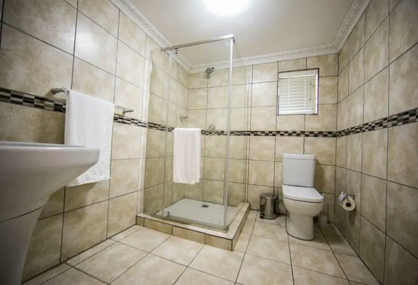 اتاق لوکس, Kingfisher Lodge