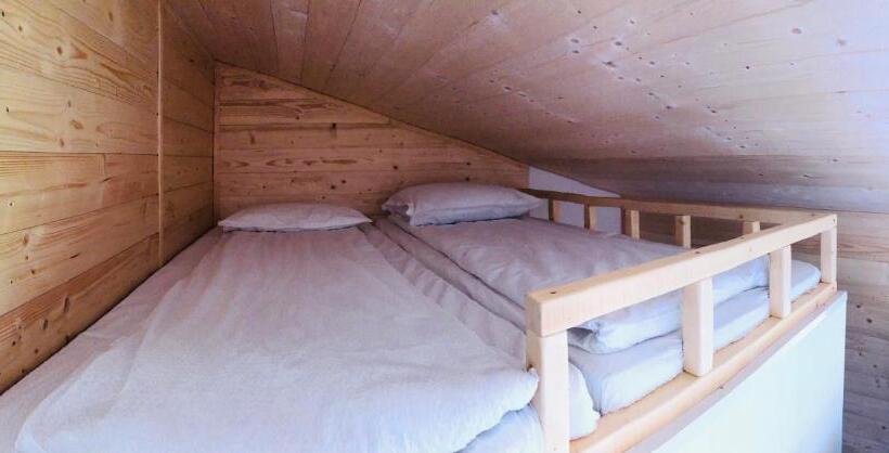 패밀리 방갈로, Pensiunea Ioana