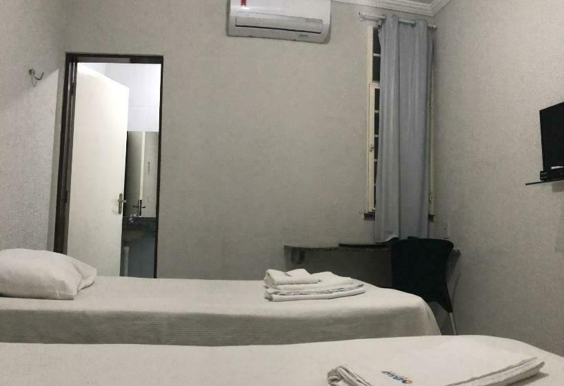 スタンダードルーム, Ello