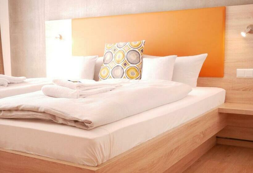 Номер Комфорт, Berghaus Knopfmacher