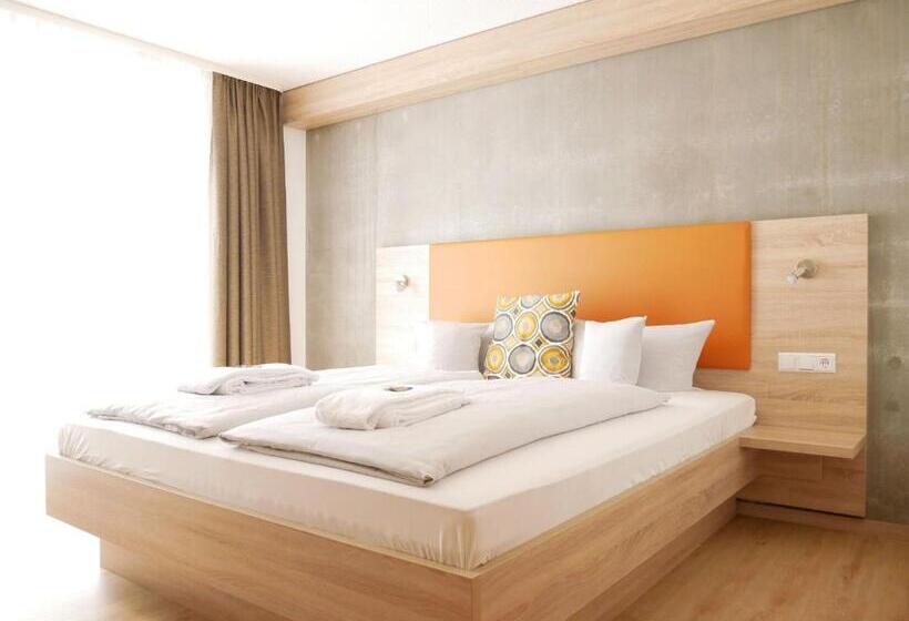 Номер Комфорт, Berghaus Knopfmacher