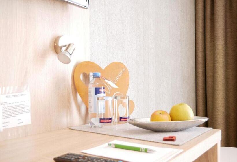 Номер Комфорт, Berghaus Knopfmacher