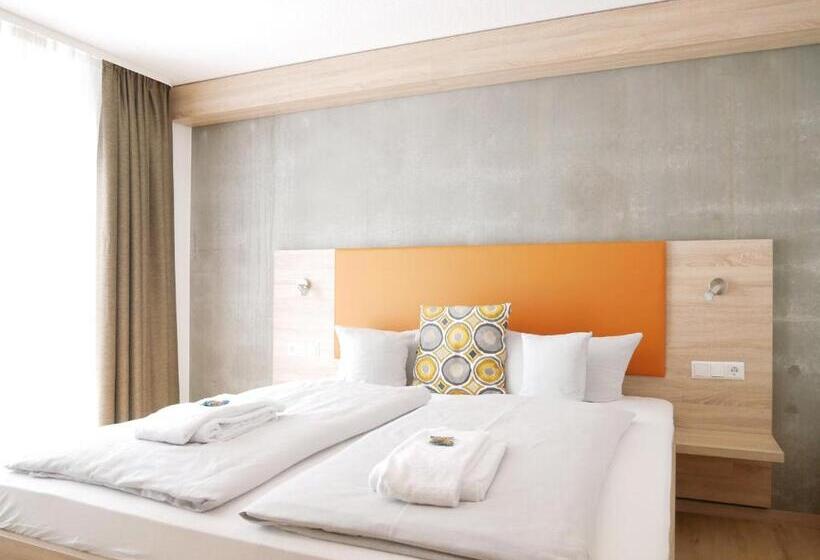 Номер Комфорт, Berghaus Knopfmacher