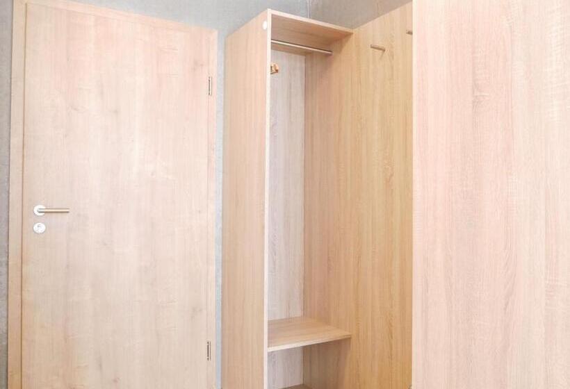 Номер Комфорт, Berghaus Knopfmacher