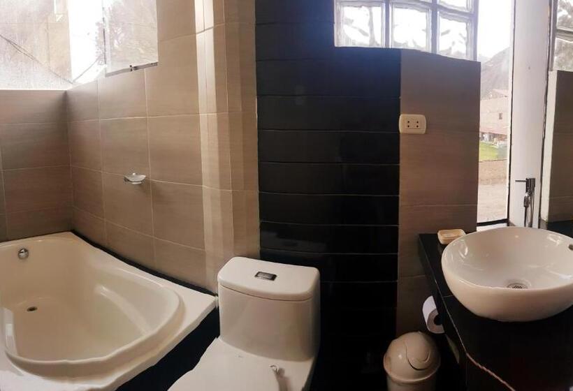 اتاق استاندارد سه نفره, California Calca