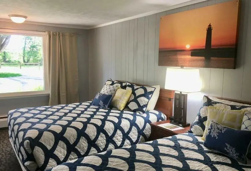 デラックスルーム, Elk Rapids Lakeshore Inn