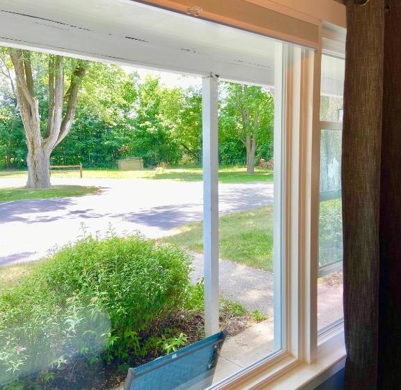 스탠다드 룸 킹사이즈 침대, Elk Rapids Lakeshore Inn