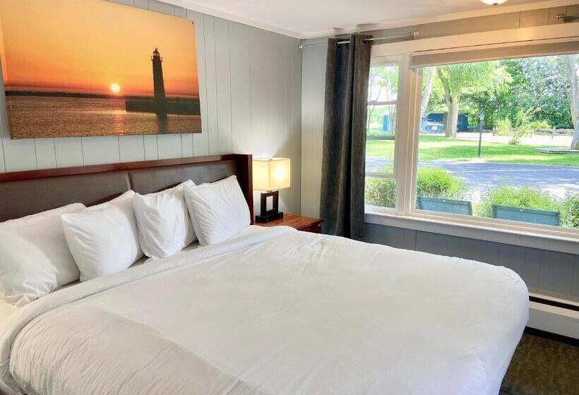 스탠다드 룸 킹사이즈 침대, Elk Rapids Lakeshore Inn