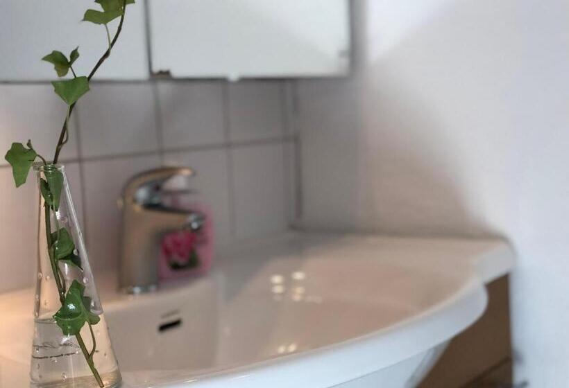 Номер Стандарт с Балконом, Husargårdens Bed & Breakfast