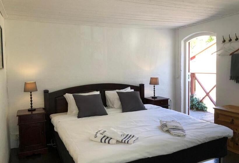标准间带阳台, Husargårdens Bed & Breakfast
