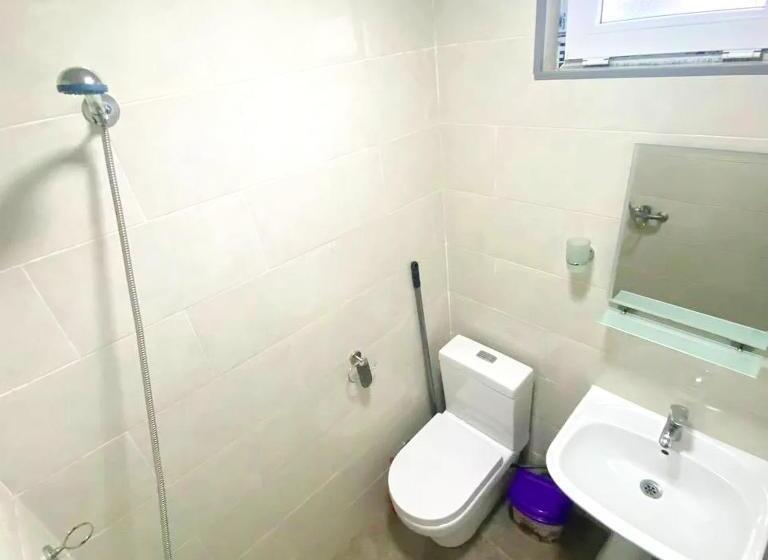 اتاق خانوادگی, Junona