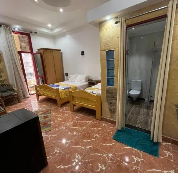 اتاق سوپریور سه تخته, New Golden Cairo Down Town