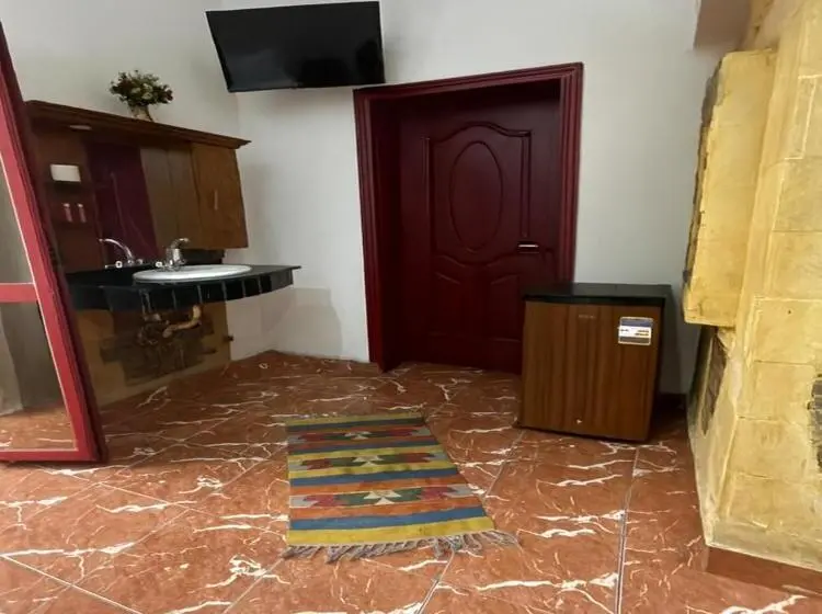 اتاق لوکس سه تخته, New Golden Cairo Down Town