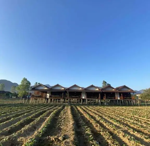 マウンテンビュースタンダードルーム, Guesthouse And Restaurant Saylomyen Konglor