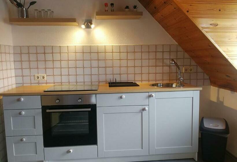 Апартаменты 2 Спальни, Gasthof Zur Burg