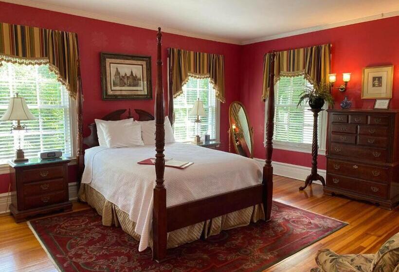 جناح, Historic Rosemont Manor