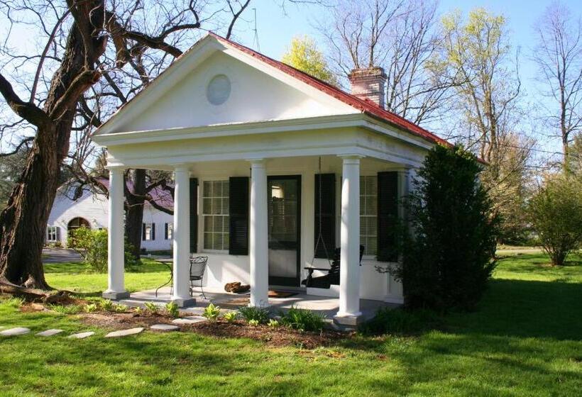 Хижина, Historic Rosemont Manor