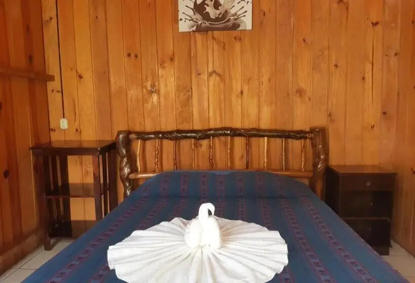 اتاق استاندارد با سرویس بهداشتی مشترک, Oasis The Traveler