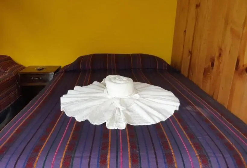 اتاق استاندارد با سرویس بهداشتی مشترک, Oasis The Traveler