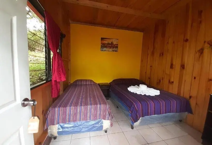 اتاق استاندارد با سرویس بهداشتی مشترک, Oasis The Traveler