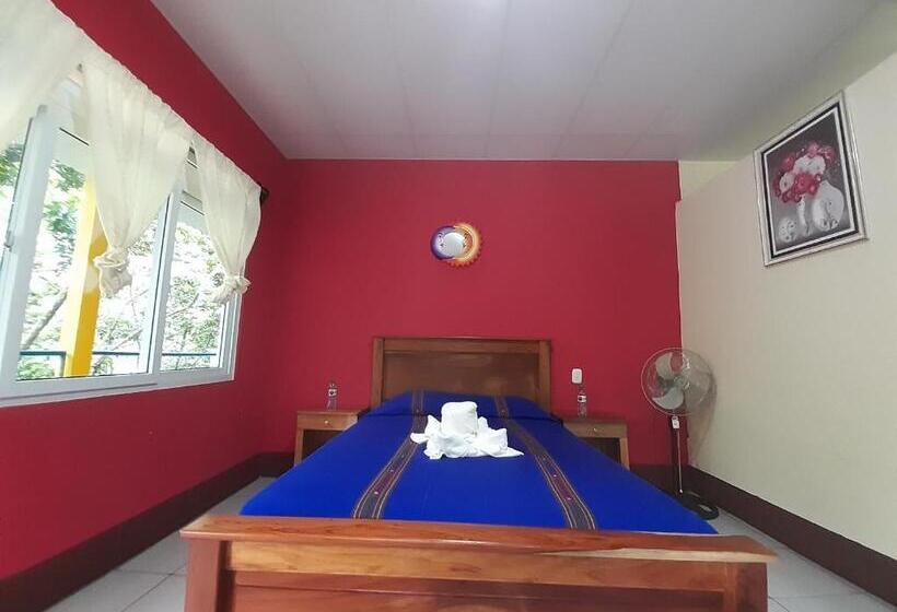 اتاق لوکس, Oasis The Traveler