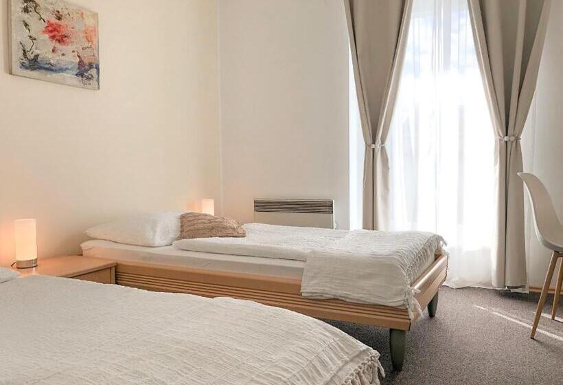 Номер Стандарт, Frühstückspension Ingrid