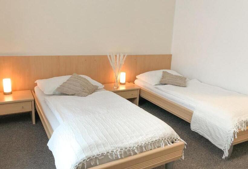 Номер Стандарт, Frühstückspension Ingrid