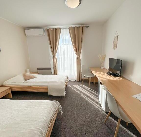 Номер Стандарт, Frühstückspension Ingrid