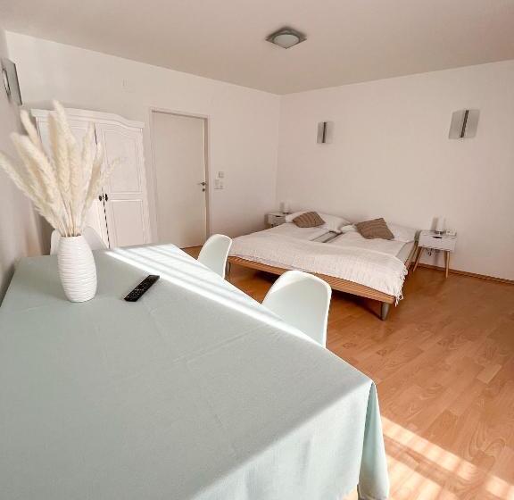 Апартаменты 1 Спальня, Frühstückspension Ingrid