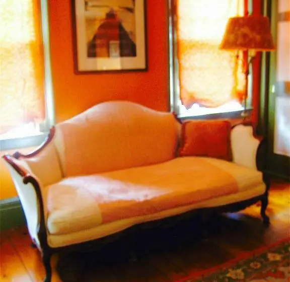スタンダードルーム, Millbrook Country House