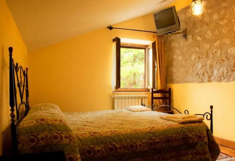 Basic-huone, Agriturismo Falode