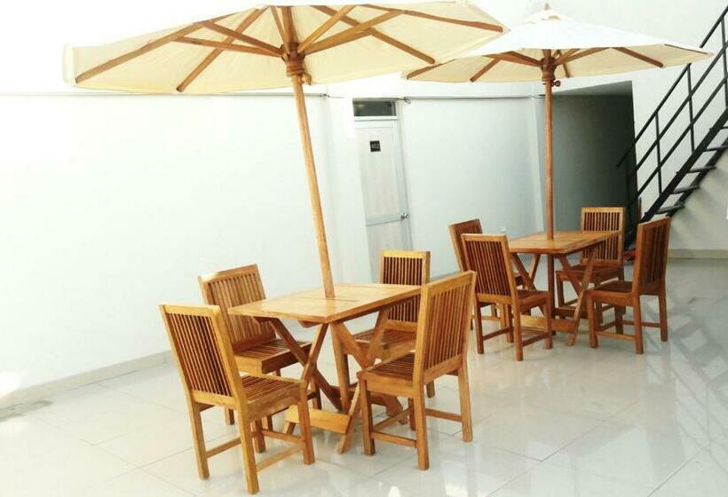 اتاق سوپریور, El Dorado Inn