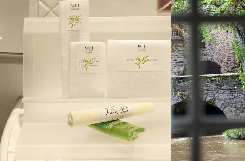 Номер Стандарт Вид на Сад, Le Vieux Pont